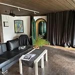 아파트 Auszeit Auf Dem Kulturgut Hirtscheid Alpenrod